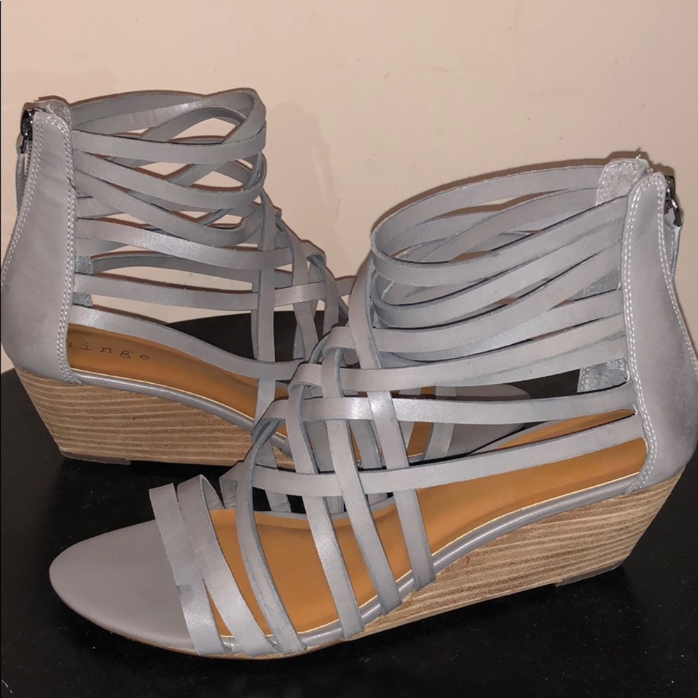 Nordstrom “Hinge” Gray wedge sandals